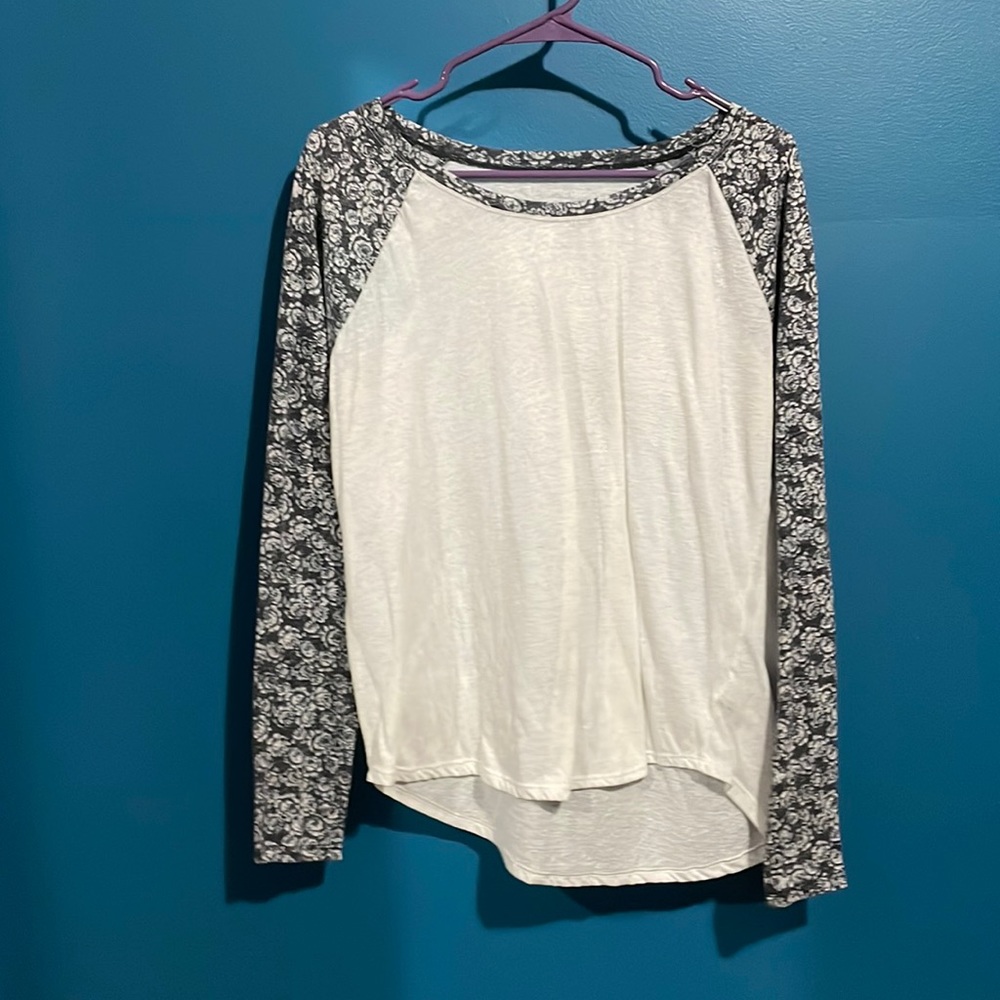 XL Aeropostale long sleeve